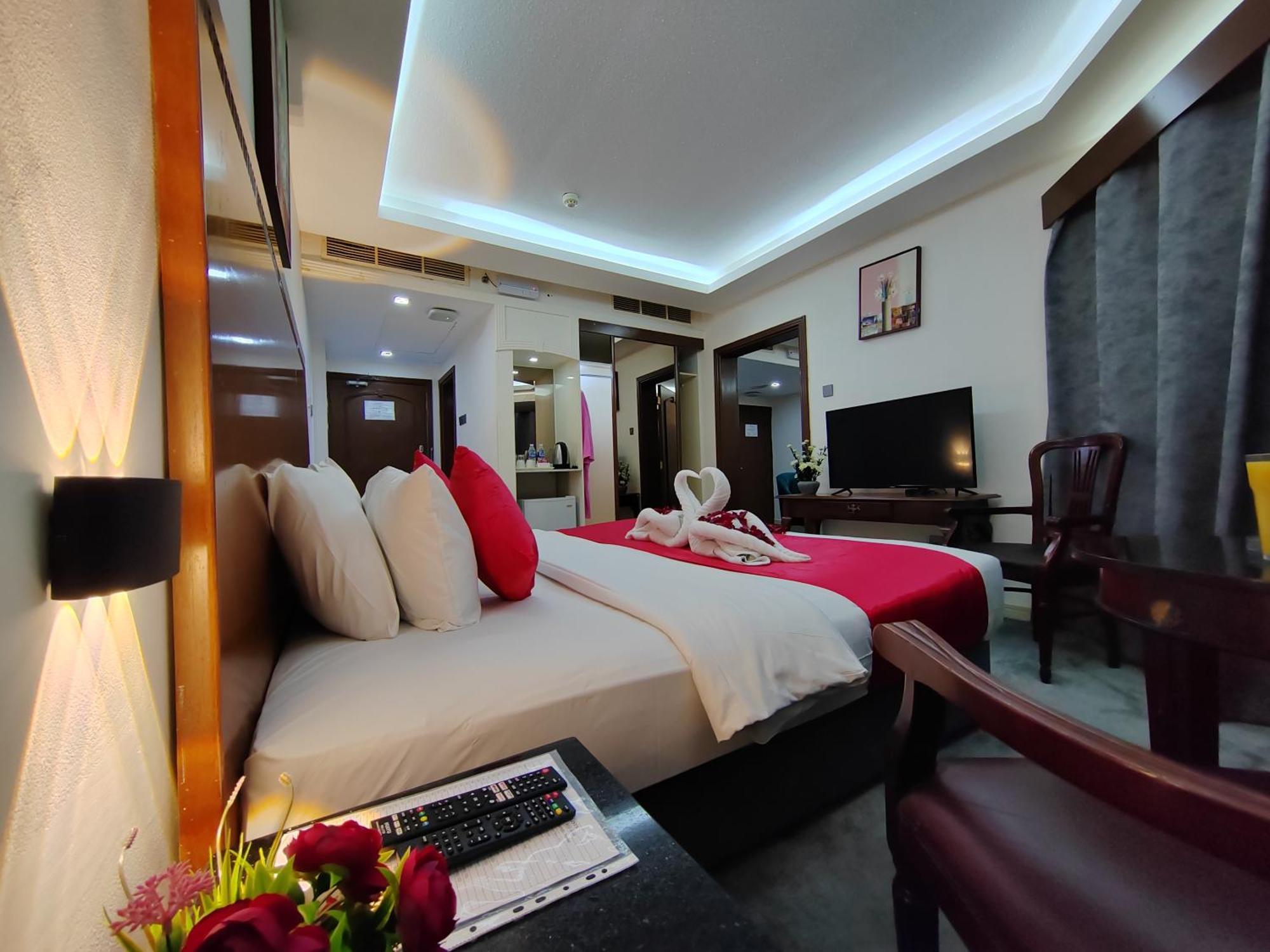 Le Paradise Palace Hotel Dubai Dış mekan fotoğraf