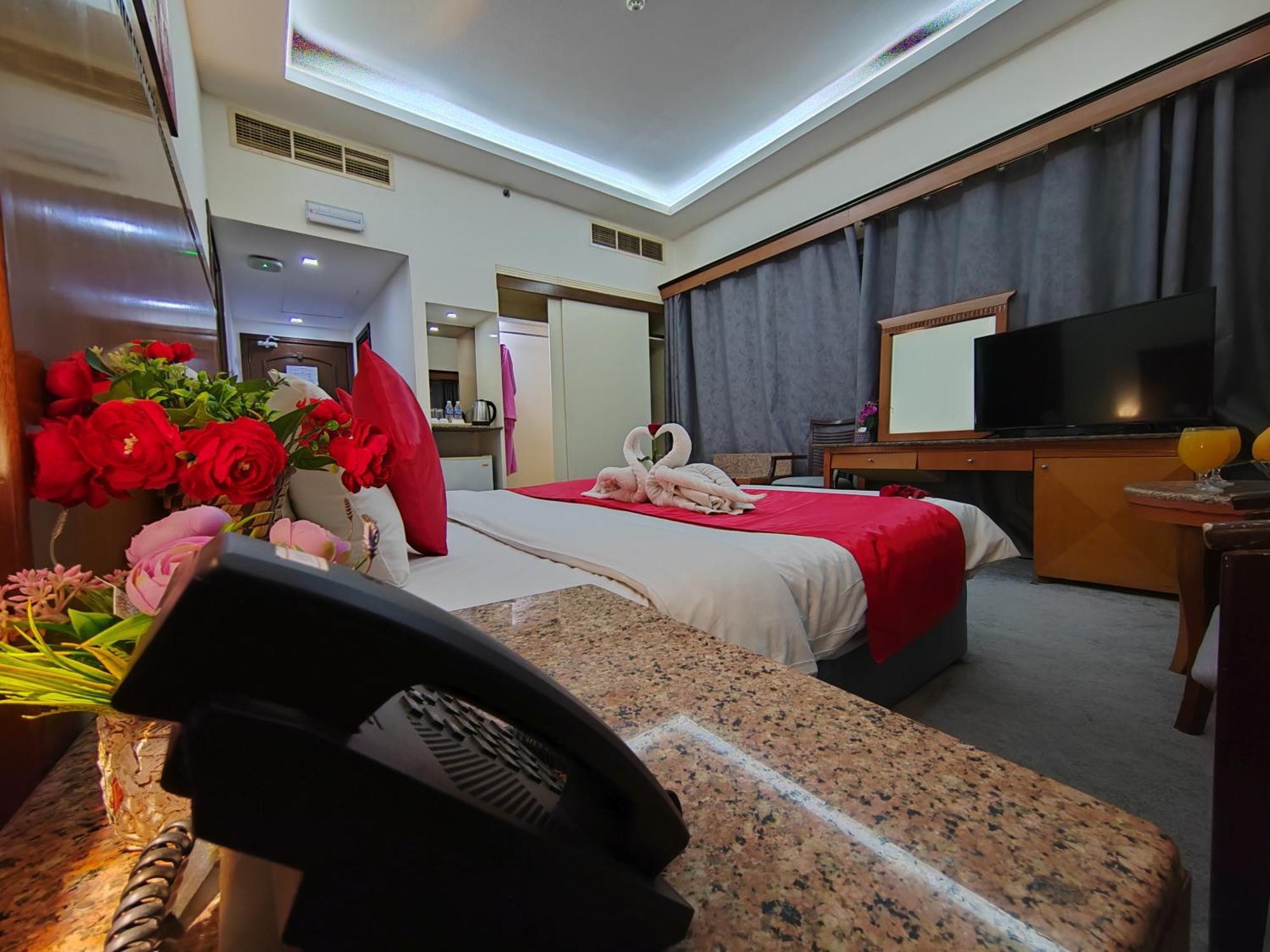 Le Paradise Palace Hotel Dubai Dış mekan fotoğraf
