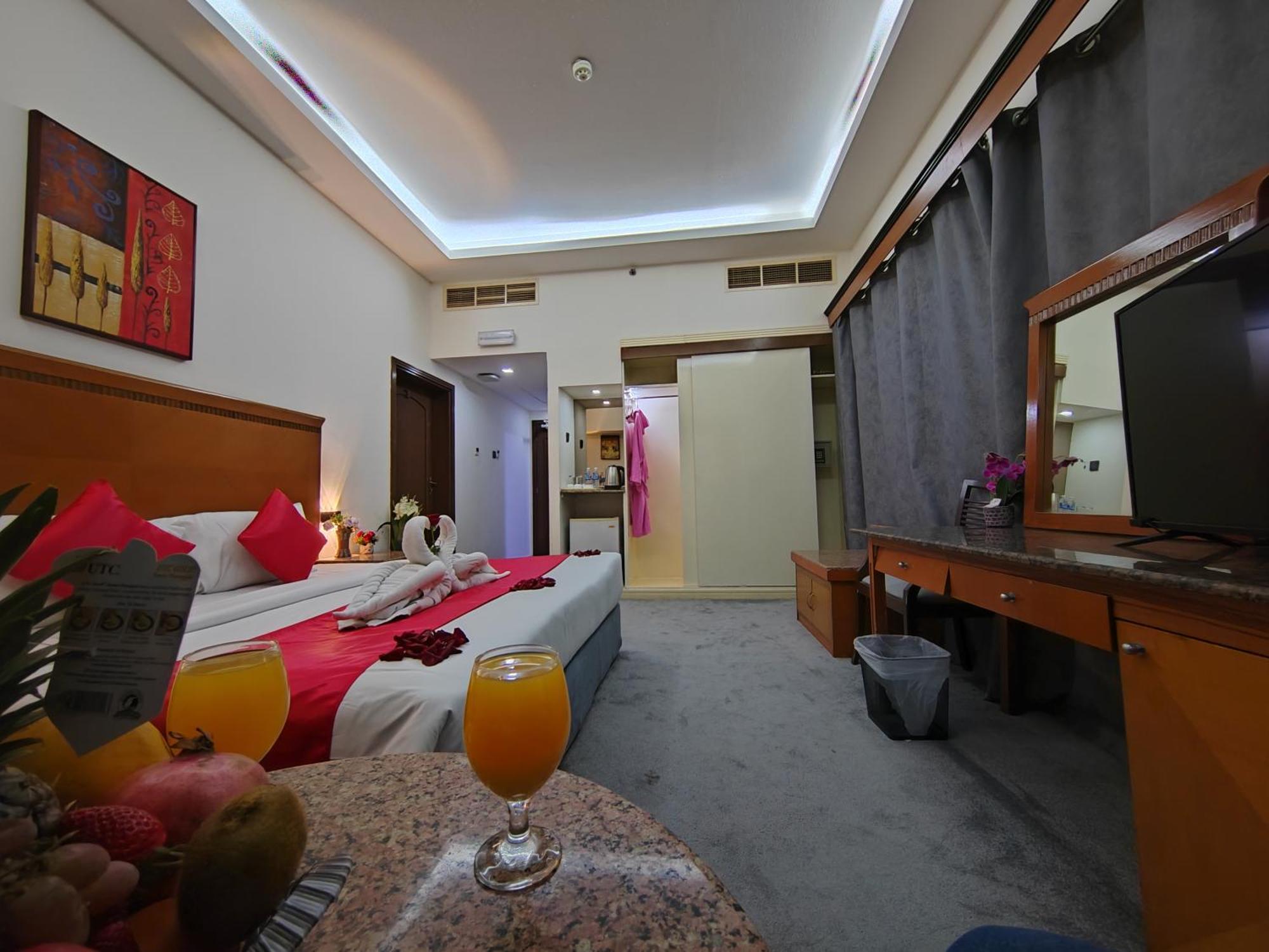 Le Paradise Palace Hotel Dubai Dış mekan fotoğraf
